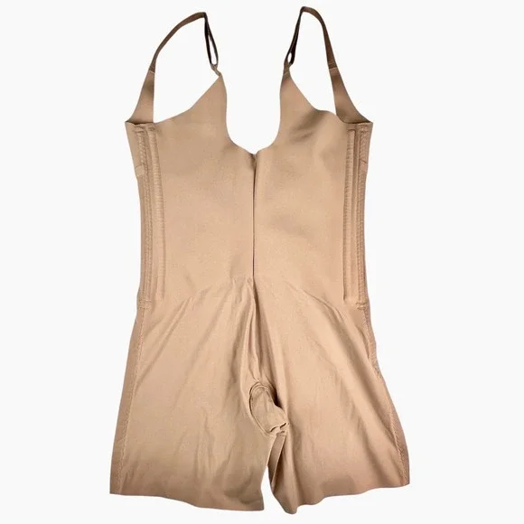 Honeylove Open-Bust Mid-Thigh Bodysuit Sand Size 1X $109 MSRP - Picture 7 of 11